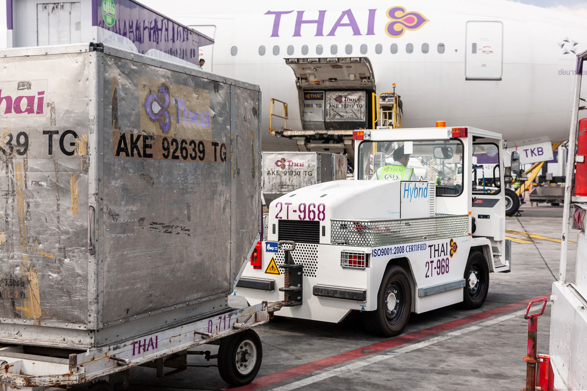 VOLK Gepäckschlepper bei Thai Airways