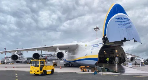 Flughafen Linz setzt in Frachtabfertigung auf VOLK Elektroschlepper